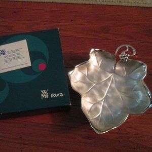 IKORA STAINLESS STEEL LEAF SHAPED SERVING DISH